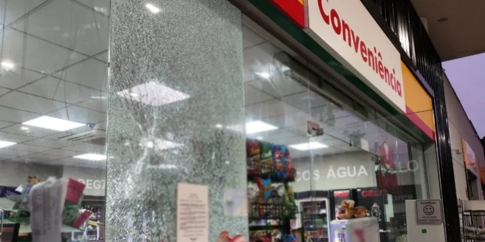 Entrada do posto de combustível