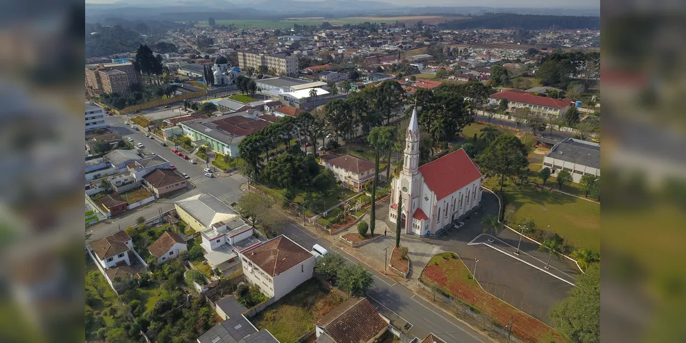 A festa amplia a visibilidade de Prudentópolis como destino turístico