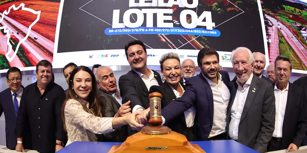 Governador Carlos Massa Ratinho Junior participou do leilão nesta quinta-feira (23) na Bolsa de Valores de São Paulo (B3)