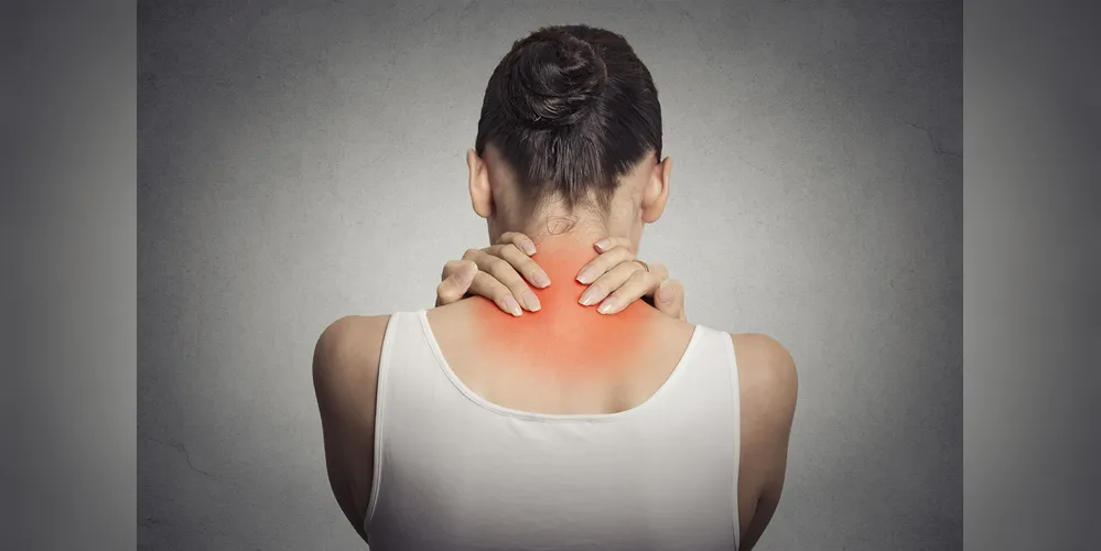 A fibromialgia configura-se como uma síndrome de natureza grave, cuja principal manifestação clínica reside na dor musculoesquelética difusa