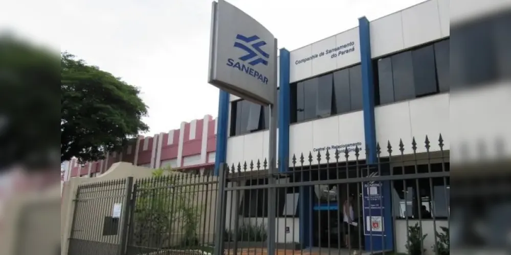 Fachada de uma unidade da Sanepar em Ponta Grossa