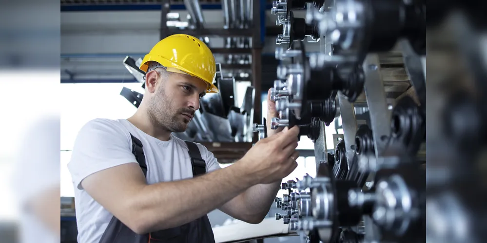 Entre as mais de 400 vagas, está a de estágio para engenheiro mecânico