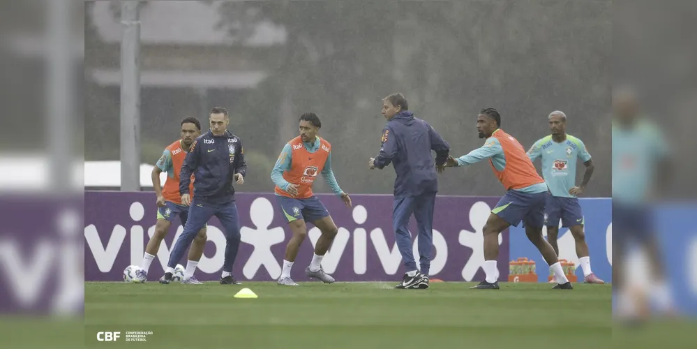 Imagens do treino da Seleção Brasileira na Granja Comary, antes do jogo contra o Chile, pelas Eliminatórias