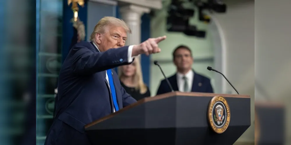 O presidente Donald Trump justificou as sobretaxas aplicadas ao Brasil
