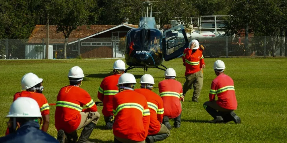 Equipes Klabin realizam treinamentos de combate a incêndios