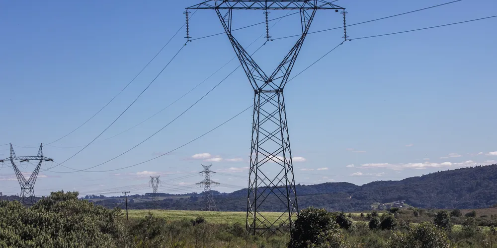 A proposta é reunir representantes de indústrias intensivas em consumo de energia, geradores, sindicatos industriais e organizações da sociedade civil para um diálogo técnico e qualificado