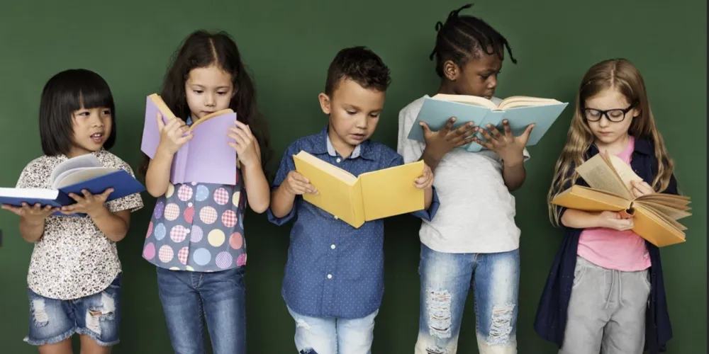 Para Vecchioli, os impactos vão além do aprendizado formal: o hábito de ler também contribui para a criatividade, a cognição e a sociabilidade