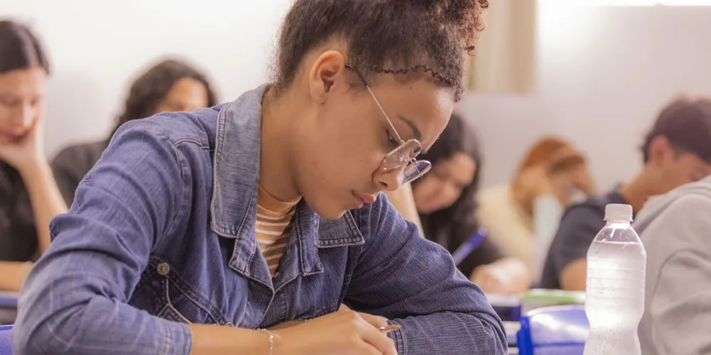 Nesta edição, são 1215 vagas, distribuídas em 43 cursos da graduação