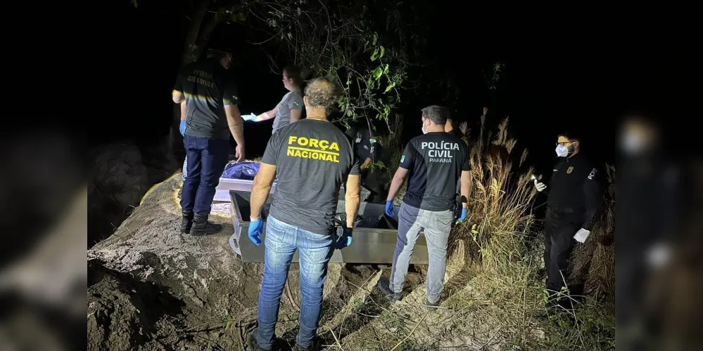 A Polícia Civil do Paraná (PCPR) identificou os quatro corpos localizados na madrugada desta sexta-feira (19) em uma área rural de Icaraíma