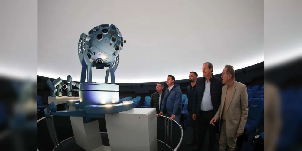 Governador Carlos Massa Ratinho Junior visita o Planetário de Wolfsburg, um dos dez maiores planetários da Alemanha