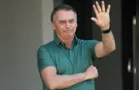 Após condenação, Bolsonaro sai de casa pela 1ª vez para ir a hospital