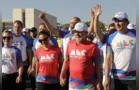 Lula participa de corrida em Brasília: 'Não tem motociata'; vídeo
