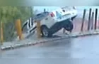 Vídeo: veículo desgovernado cai dentro de pátio de condomínio em PG