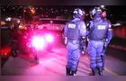 Rapaz baleado em 'campinho' pode perder movimento das pernas
