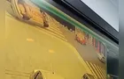 Câmera registra colisão que tombou veículo no Centro de PG
