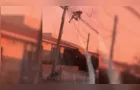 Cadeirante é flagrado em cima de poste furtando fiação