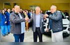 Bakri garante R$ 300 mil e repassa novos veículos à Santa Casa de PG