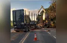 Reboque de caminhão desprende e colide com outro veículo em Piraí do Sul