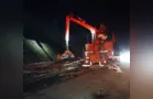 Motorista tomba caminhão ao desviar de pedestre na PRC-466
