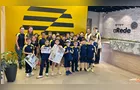 Turmas do Colégio Cristão realizam visita à sede do Grupo aRede