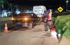Carro colide contra motocicleta na PR-151 e mulher fica gravemente ferida