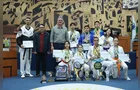 Professor Careca entrega homenagem ao CT Junior Lima Taekwondo