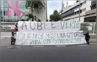 ‘VARgonha’ e a ‘CBF é verde’: torcedores do Flamengo protestam no Rio de Janeiro