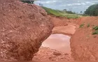 Criança desaparece e é encontrada morta em buraco com lama no Paraná