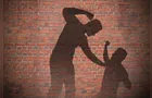 Filho se fere ao enfrentar pai para defender a mãe de agressões