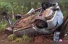 Grávida a caminho do hospital fica ferida após carro capotar no Paraná