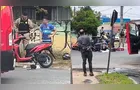 Caminhão passa por cima de moto e deixa mãe e filha feridas em Colombo
