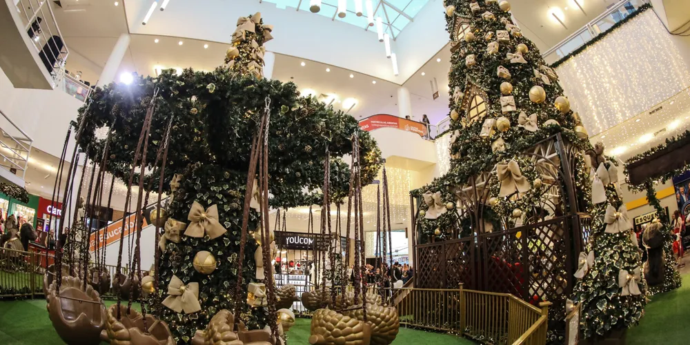 O shopping Palladium de Ponta Grossa se destaca pela decoração natalina
