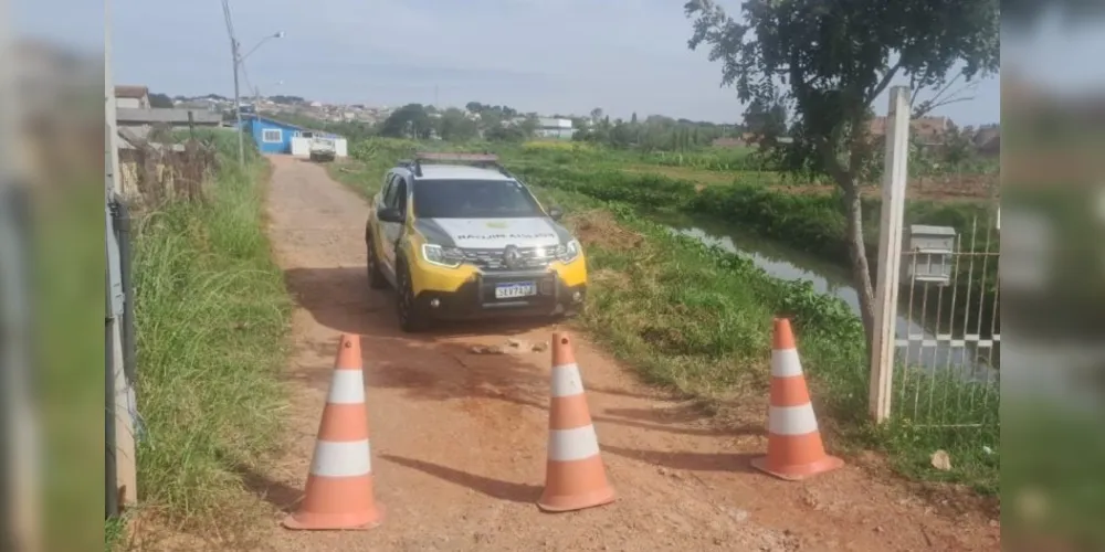 Ao se aproximarem, identificaram que se tratava de um feto e acionaram a Polícia Militar