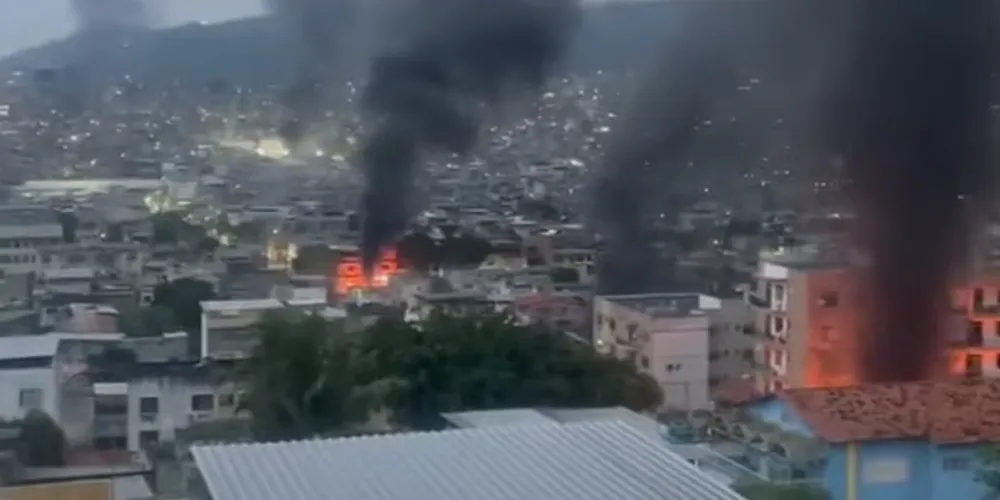 Os complexos do Alemão e da Penha reúnem 26 comunidades