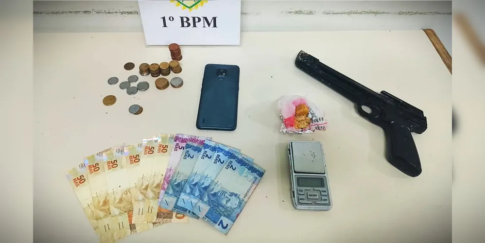 Material apreendido foi encaminhado à delegacia