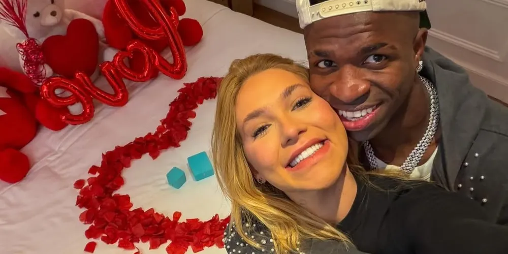 Clima de romance foi registrado e publicado nas redes sociais