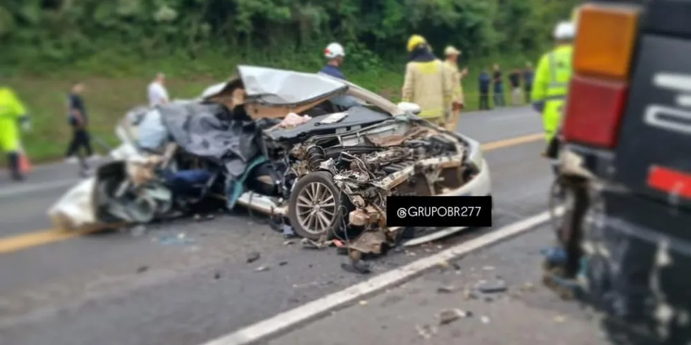 No impacto, os professores morreram no local do acidente