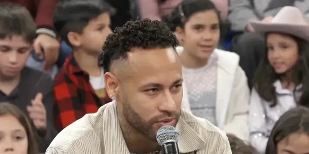 Neymar falou da expectativa de voltar à Seleção durante participação no Altas Horas
