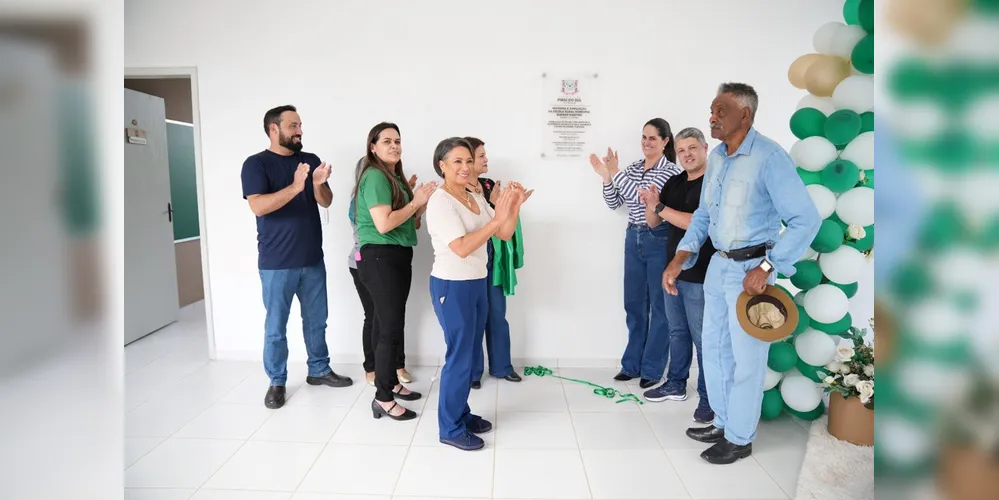 A cerimônia contou com a presença de alunos, professores, pais, equipe pedagógica e representantes da Administração Municipal