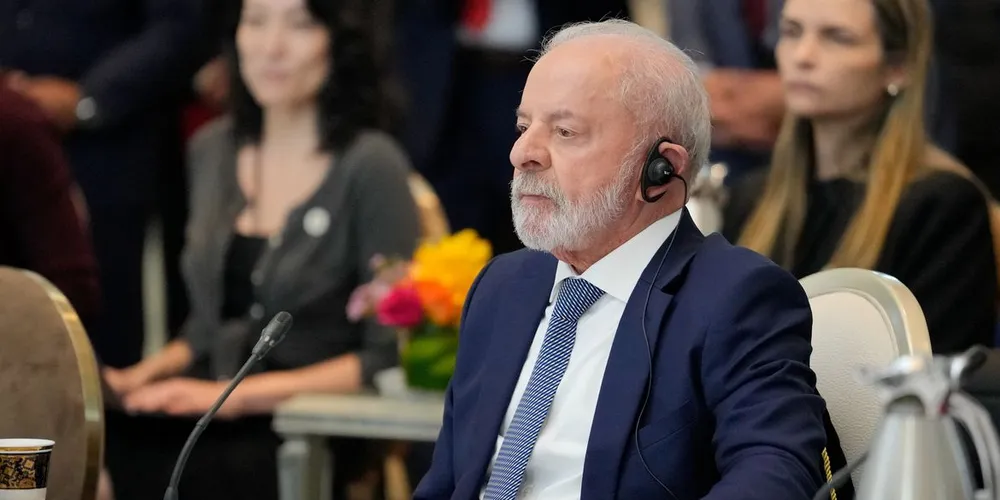 A declaração foi dada em entrevista coletiva aos jornalistas em frente ao hotel que hospeda a comitiva brasileira na Malásia