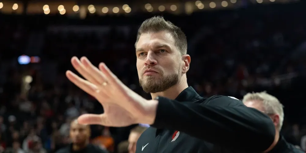 Tiago Splitter assumiu os Blazers na quinta-feira (23)