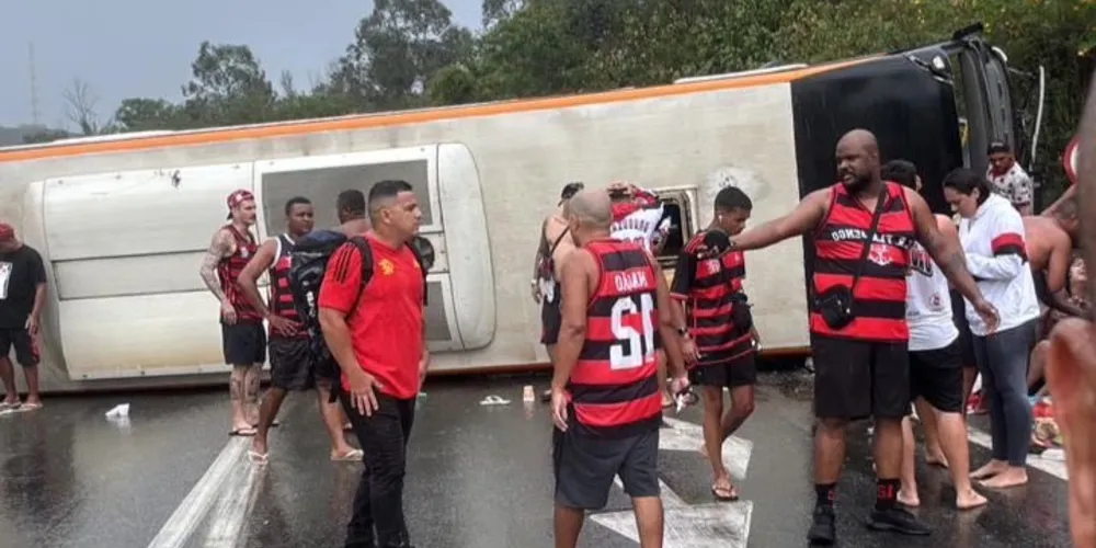 O acidente aconteceu no km 282, da BR-116