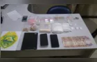 PM aprende diversos tipos de droga em abordagem suspeita em Castro