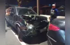 Motorista embrigado foge de flagrante, bate carro e vai preso em PG
