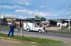 Câmera flagra momento em que homem morre atropelado na BR-376 em PG