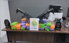 Caminhão é apreendido na BR-277 após denúncia; drogas e fuzis são encontrados