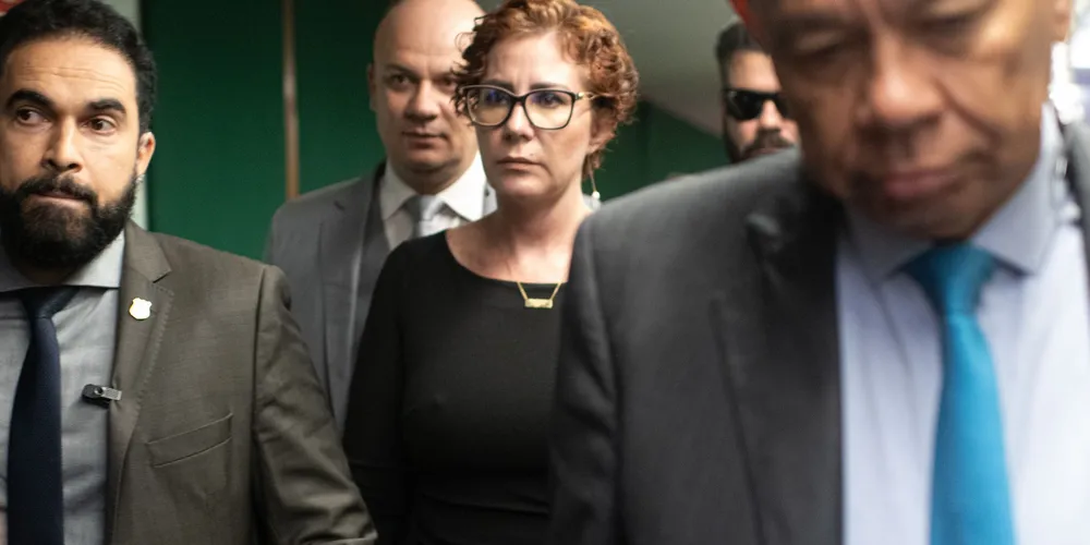 Zambelli sofreu agressões das outras detentas ao menos em três vezes distintas, antes do mês de setembro.