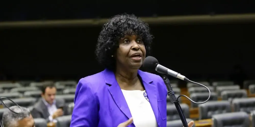 Benedita da Silva se posicionou novamente sobre a operação