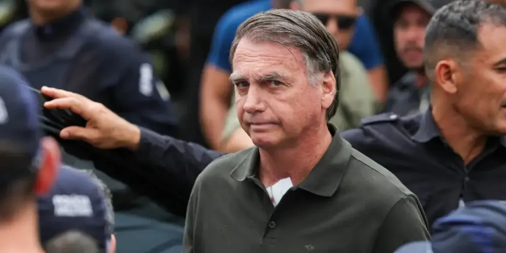 Durante o fim de semana, o ex-presidente apresentou forte crise de soluços