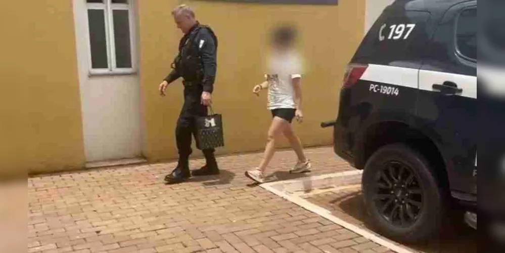 A detida foi encaminhada para a Delegacia Cidadã